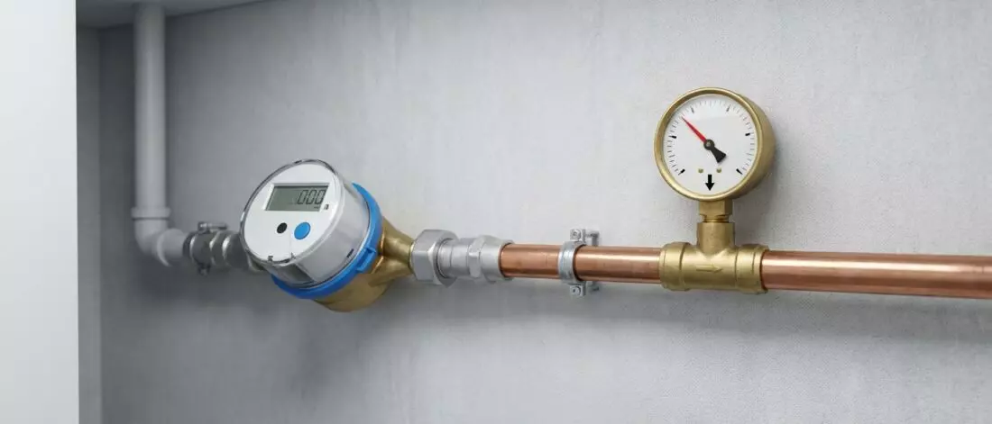 8 tips om waterleiding lekken te herkennen aan meterstand en drukverlies. Wat betekent meterstand en drukverlies bij waterleiding lekkage