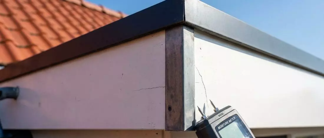 Je wilt zeker weten dat jouw dakkapel waterdicht is. Wat is de dakrand van een dakkapel en waarom haarscheuren ontstaan