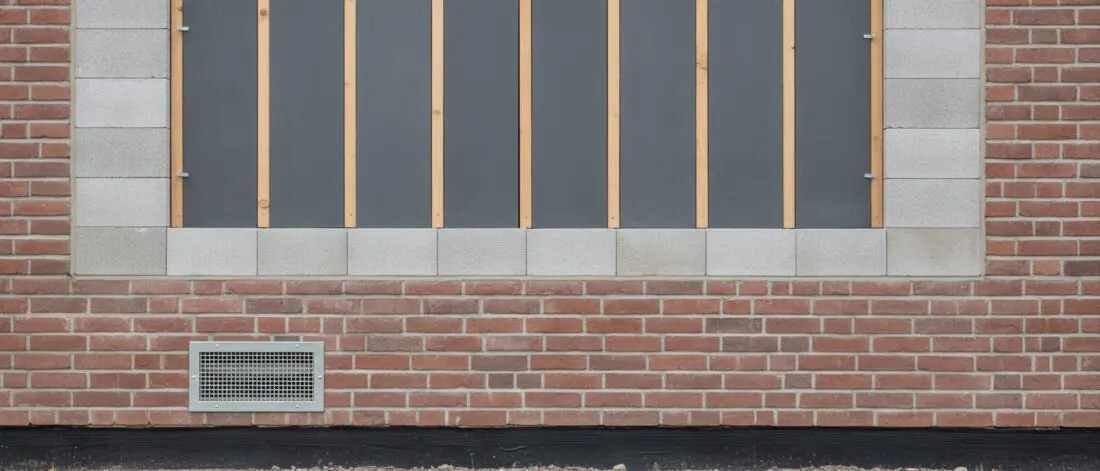 Home lekdetectie Hoe ontdek je watertransport via spouwresten, speciebruggen of isolatieplaten?
